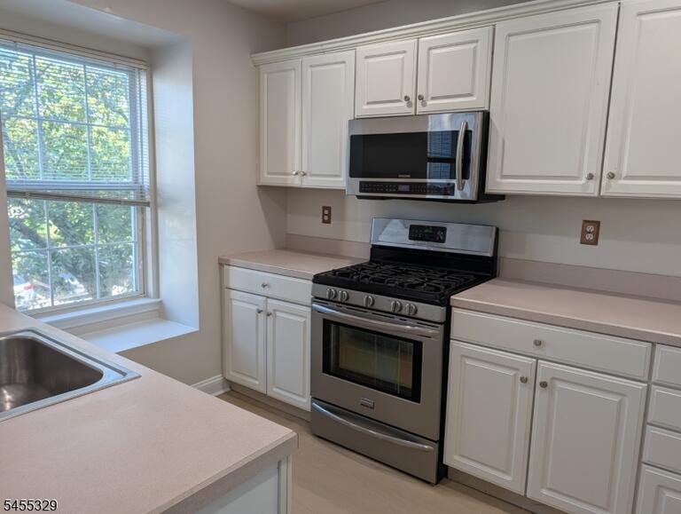 Property listing MLS 4049749 photo 8