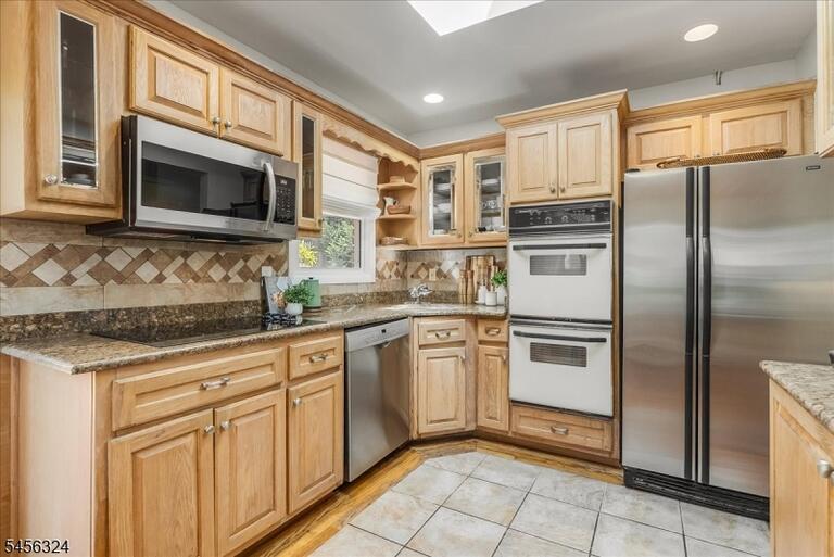 Property listing MLS 4049751 photo 7