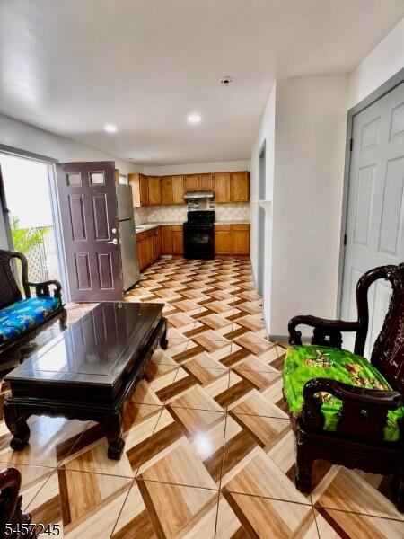 Property listing MLS 4049753 photo 4