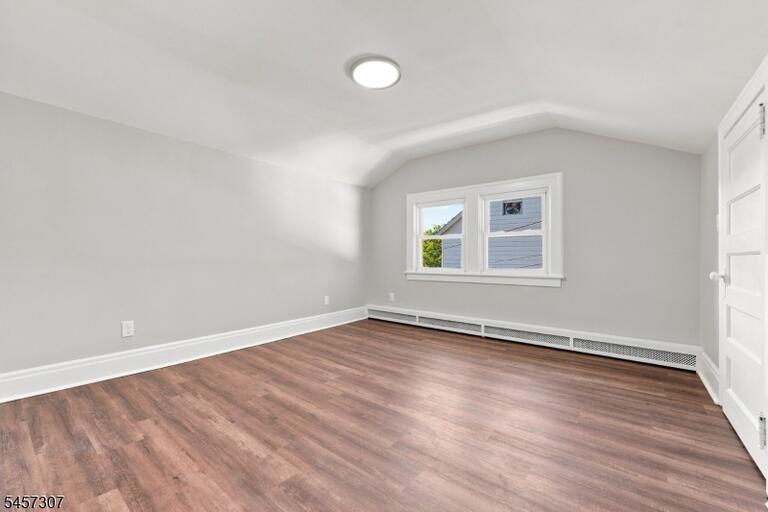 Property listing MLS 4049754 photo 19