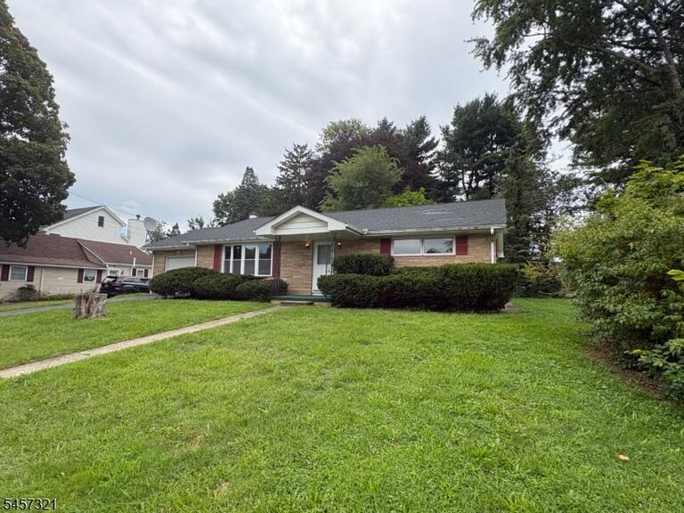Property listing MLS 4049757 photo 2