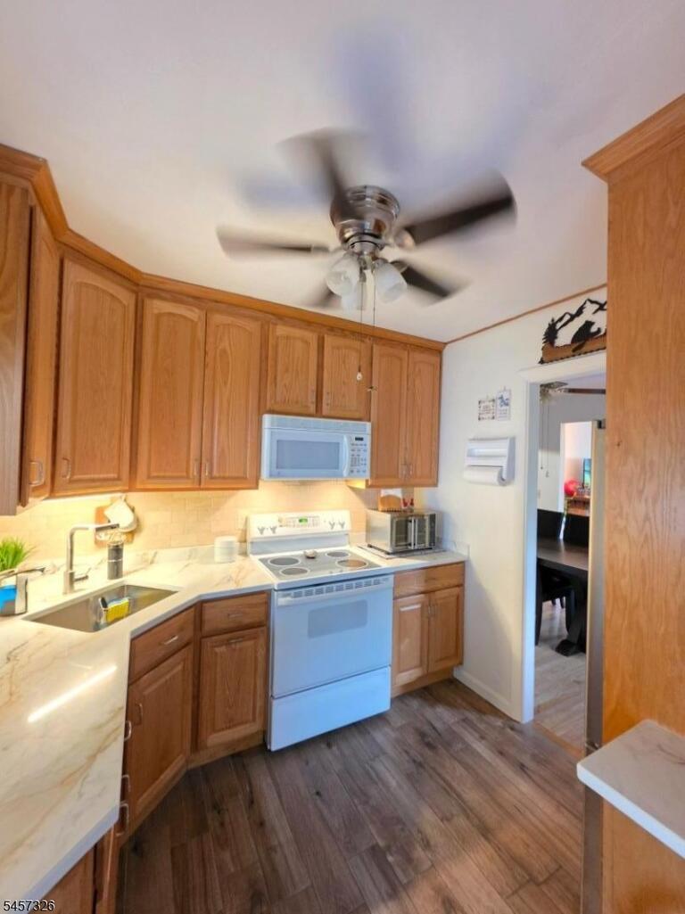 Property listing MLS 4049772 photo 24