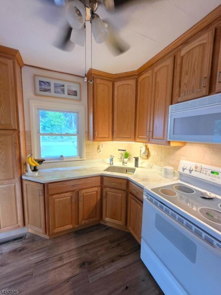 Property listing MLS 4049772 photo 25