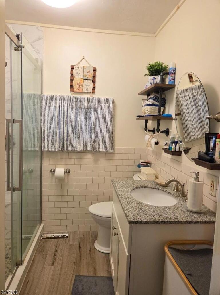 Property listing MLS 4049772 photo 27