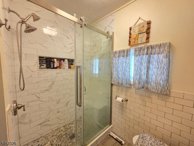 Property listing MLS 4049772 photo 28