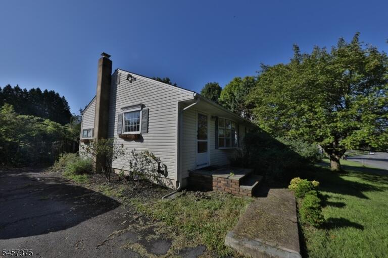 Property listing MLS 4049787 photo 11