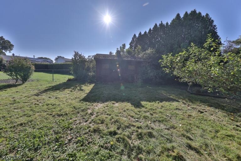 Property listing MLS 4049787 photo 16