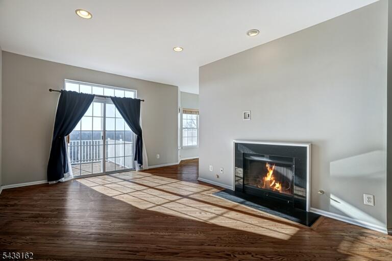 Property listing MLS 4049789 photo 9