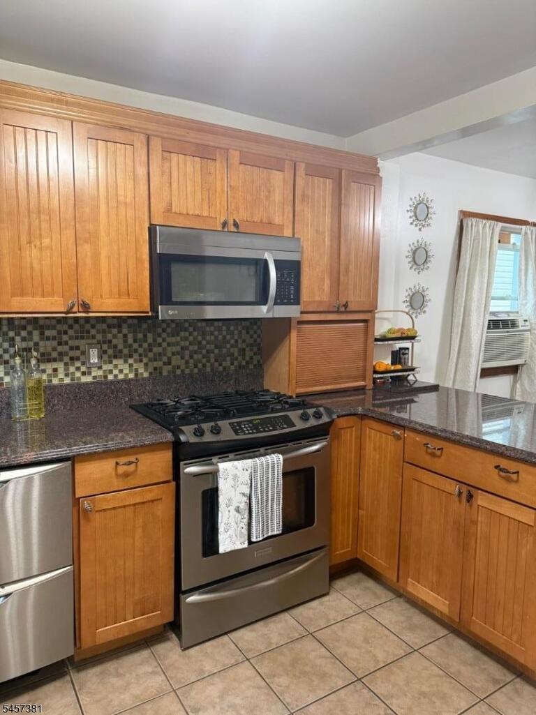 Property listing MLS 4049791 photo 11