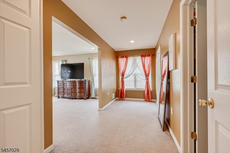 Property listing MLS 4049797 photo 16