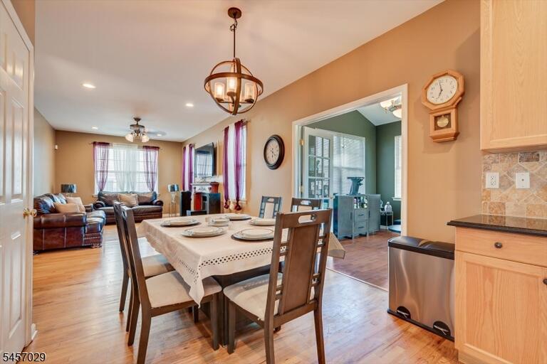 Property listing MLS 4049797 photo 8