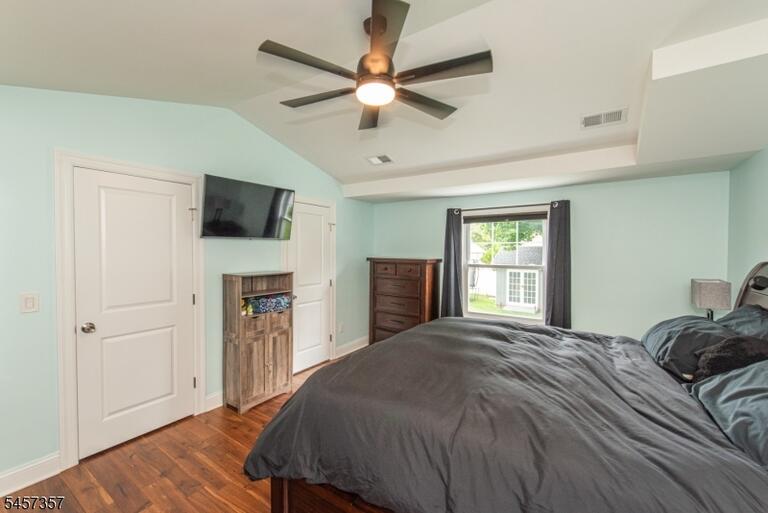 Property listing MLS 4049798 photo 9