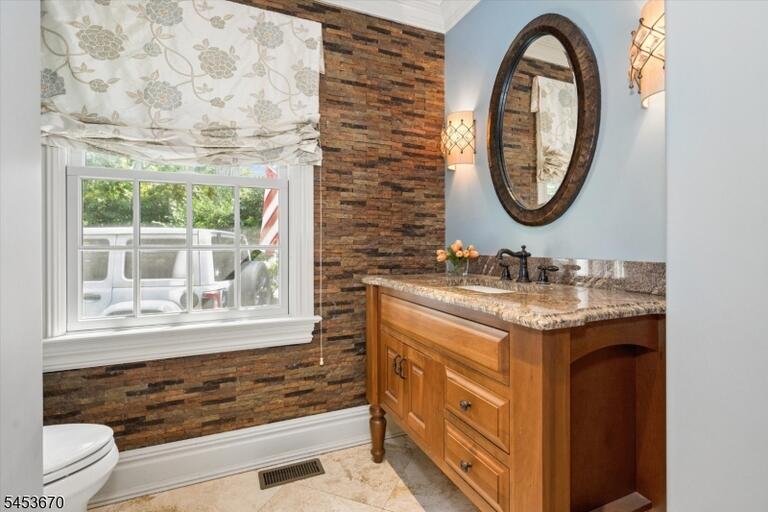 Property listing MLS 4049800 photo 20