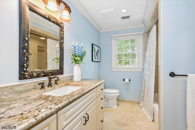 Property listing MLS 4049800 photo 29