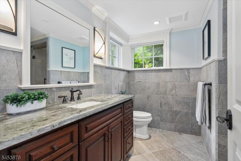 Property listing MLS 4049800 photo 38