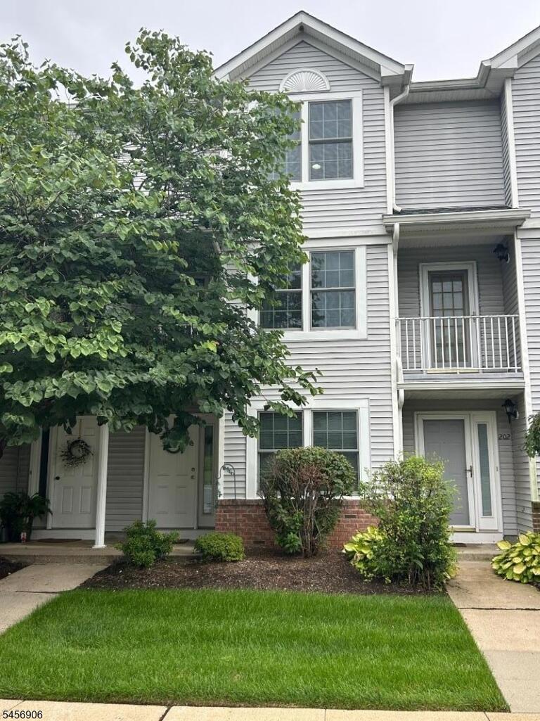 Property listing MLS 4049805 photo 2