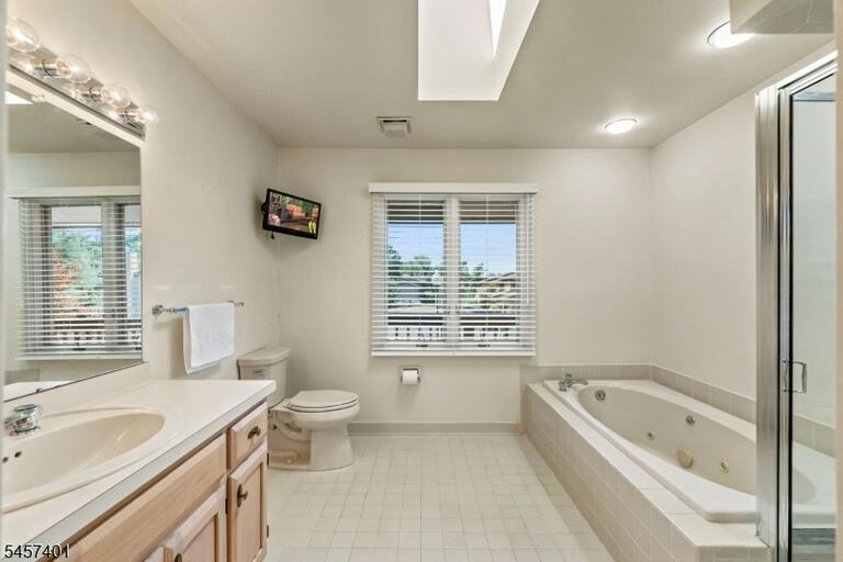 Property listing MLS 4049809 photo 26