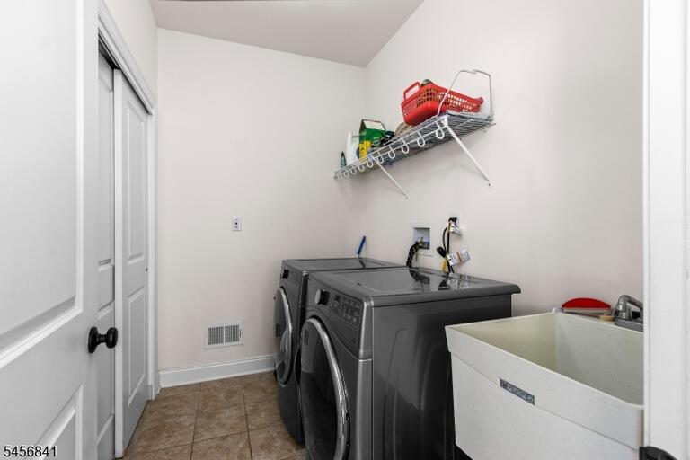 Property listing MLS 4049812 photo 13