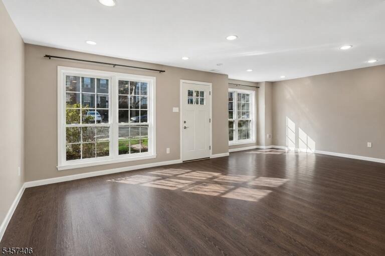 Property listing MLS 4049815 photo 3