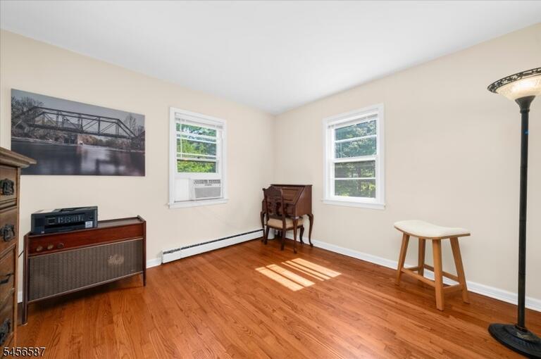 Property listing MLS 4049826 photo 10