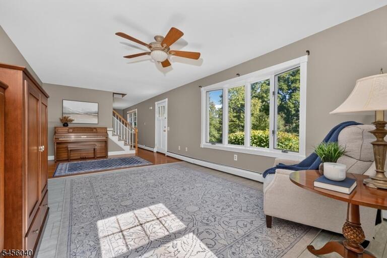 Property listing MLS 4049827 photo 23