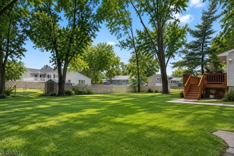 Property listing MLS 4049828 photo 2