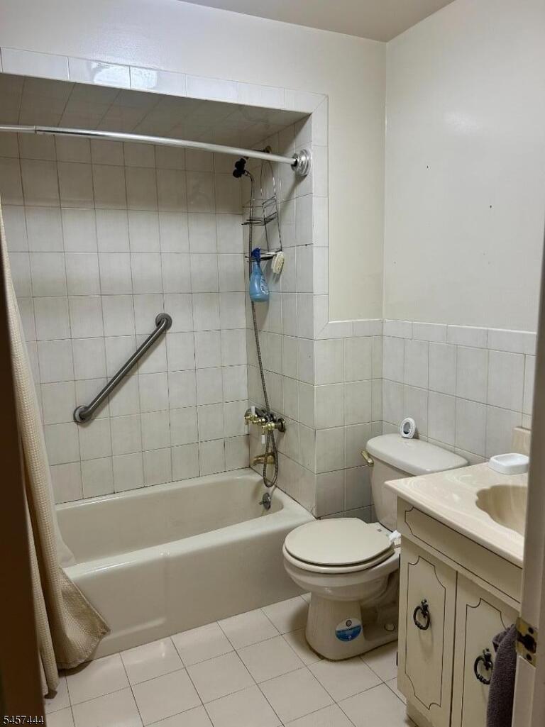 Property listing MLS 4049841 photo 10