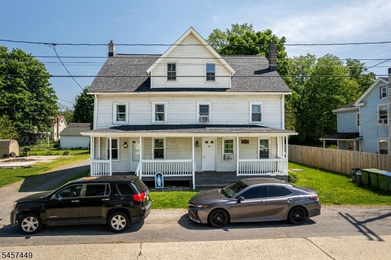Property listing MLS 4049845 photo 1