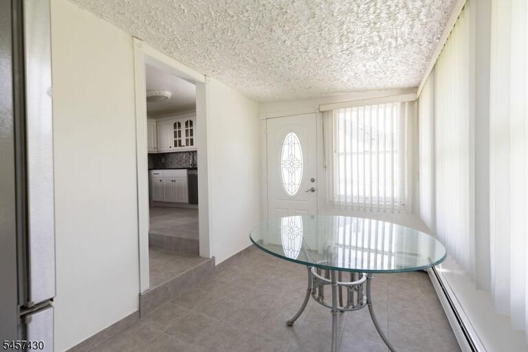 Property listing MLS 4049846 photo 10