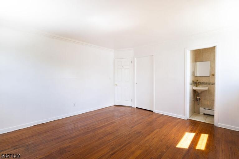 Property listing MLS 4049846 photo 11