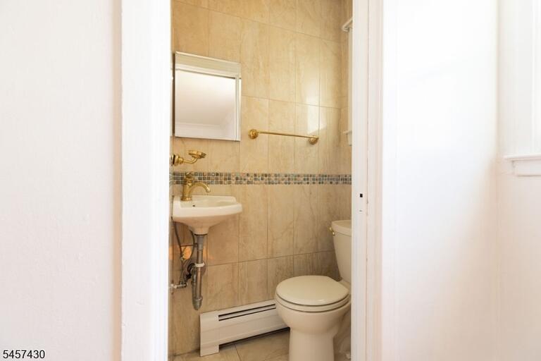 Property listing MLS 4049846 photo 13