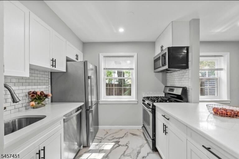 Property listing MLS 4049867 photo 4
