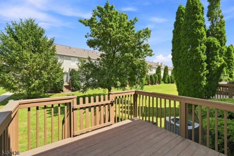 Property listing MLS 4049875 photo 28