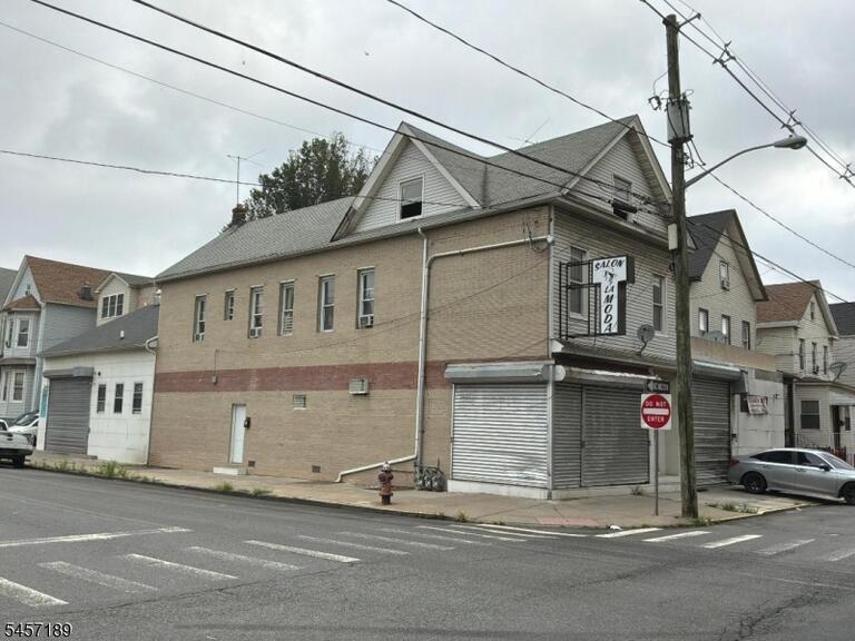 Property listing MLS 4049880 photo 1