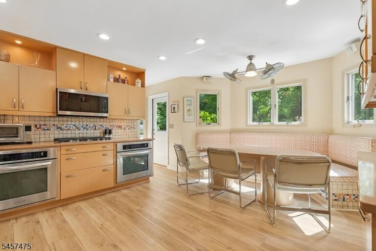 Property listing MLS 4049901 photo 15