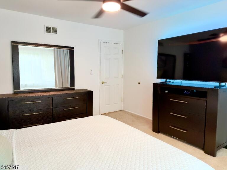 Property listing MLS 4049912 photo 17