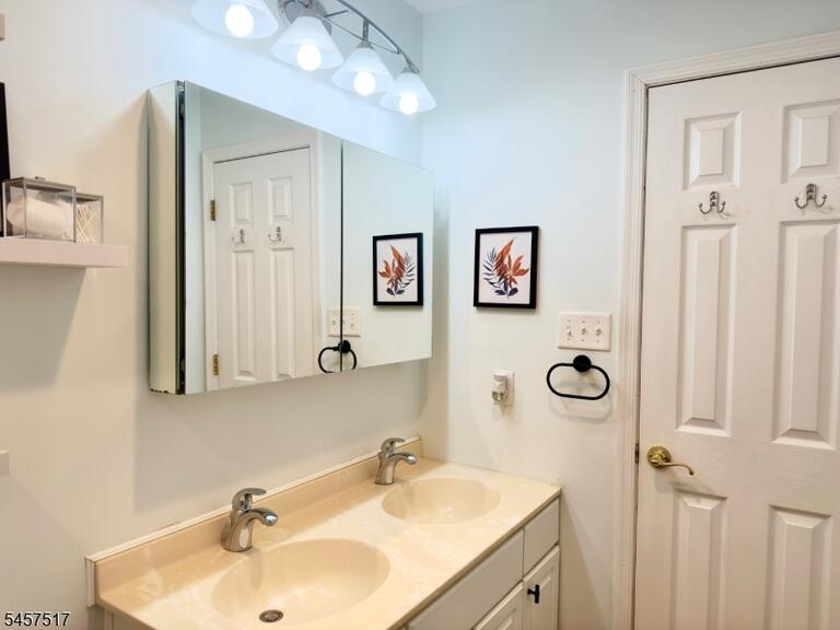 Property listing MLS 4049912 photo 28