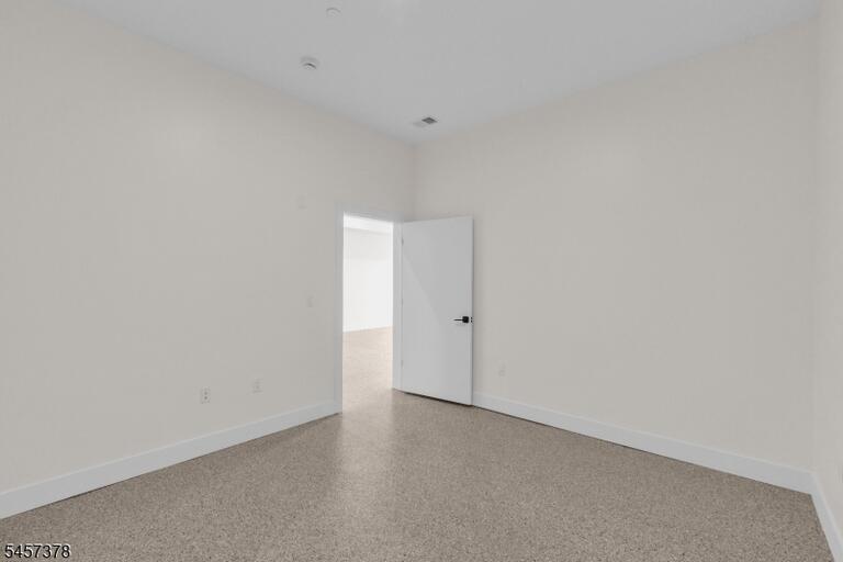 Property listing MLS 4049913 photo 11