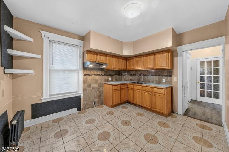 Property listing MLS 4049915 photo 29