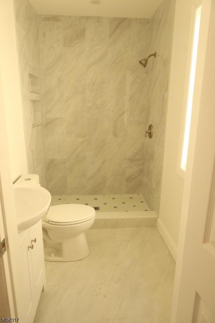 Property listing MLS 4049924 photo 14