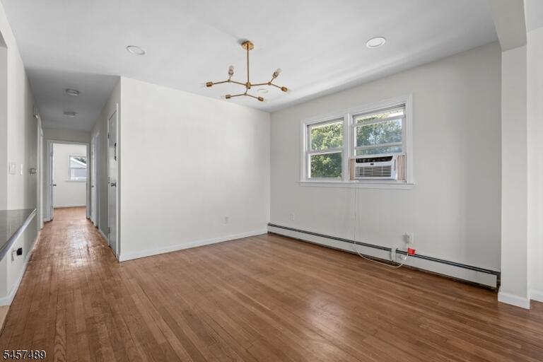 Property listing MLS 4049936 photo 8