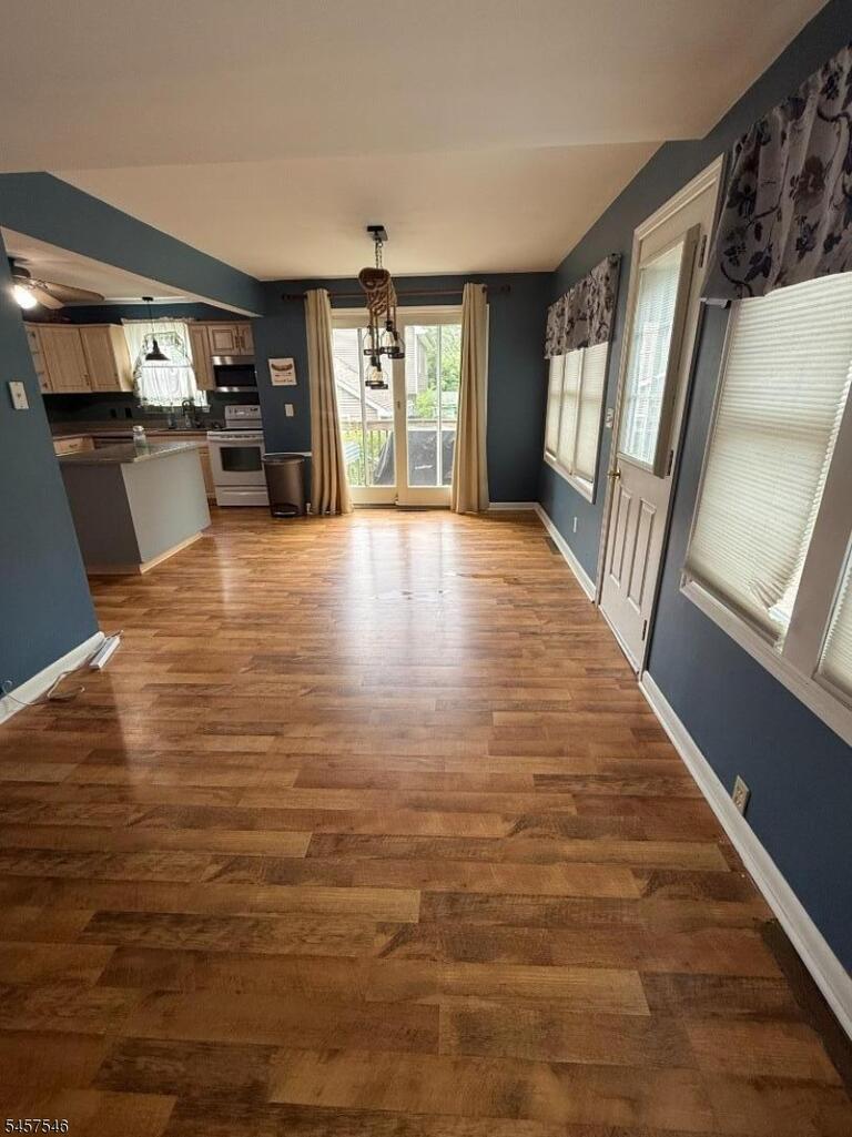 Property listing MLS 4049939 photo 10