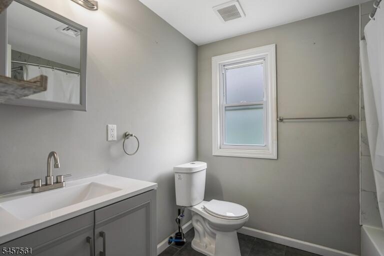 Property listing MLS 4049943 photo 18