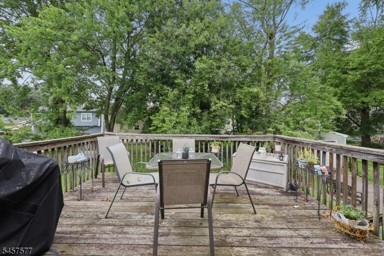 Property listing MLS 4049956 photo 10
