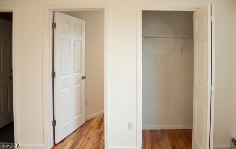 Property listing MLS 4049966 photo 4