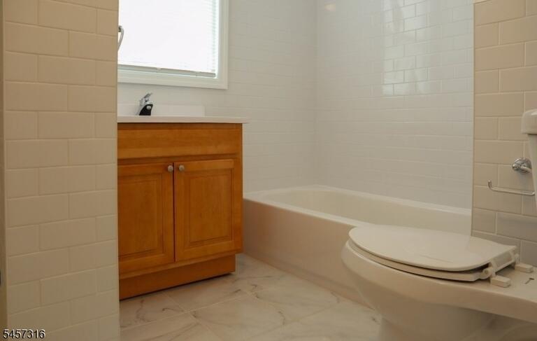 Property listing MLS 4049966 photo 7