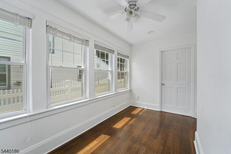 Property listing MLS 4049967 photo 15