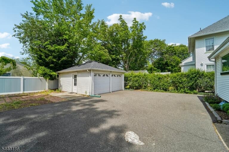 Property listing MLS 4049967 photo 36