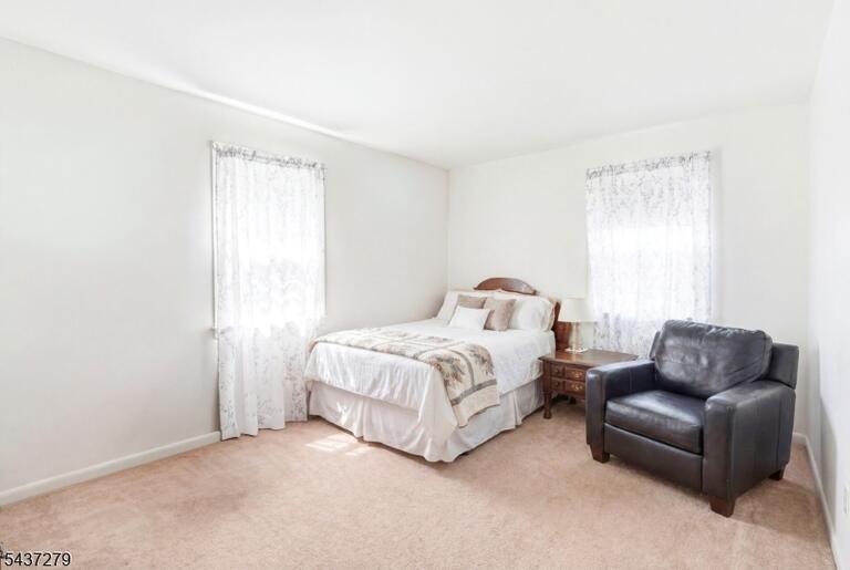 Property listing MLS 4049973 photo 14