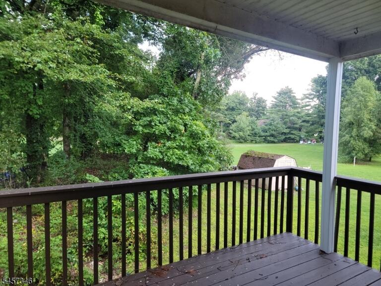 Property listing MLS 4049980 photo 4